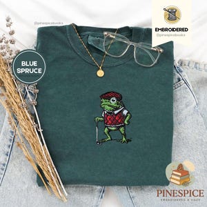 Golf Frog T-Shirt, Funny Embroidered Comfort Colors 1717, Cute Animal Golfer Tee, Whimsical Frog Shirt, Golf Lover Gift