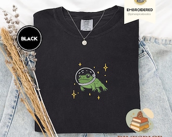 Maglietta Space Frog, graziosi colori ricamati e comodi 1717, maglietta Cosmic Frog, maglietta con animali stravaganti, regalo divertente per gamer, maglietta comoda a forma di rana