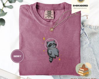 宇宙アライグマTシャツ、面白い刺繍入りコンフォートカラー1717、宇宙動物Tシャツ、カオスなアライグマシャツ、不気味なゲーマーギフト