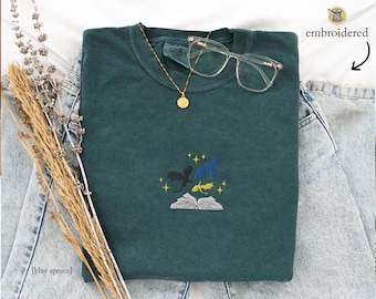 Fourth Wing Merch, Dragons and Pages Embroidered Book Art, Reader Gift, Onyx Storm Iron Flame Basiath Comfort Colors Tee