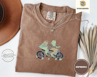 Frog and Toad Embroidered Comfort Colors® T-Shirt – Wholesome Bookish Tee, Cozy Vintage Aesthetic, Cottagecore Shirt for Readers