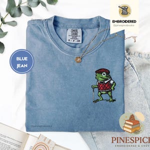 Golf Frog T-Shirt, Funny Embroidered Comfort Colors 1717, Cute Animal Golfer Tee, Whimsical Frog Shirt, Golf Lover Gift