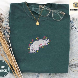 Embroidered Kitty Cat Cottagecore Shirt, Cute Cat comfort colors shirt, Wildflower botanical, Gift for Cat lover, Gift for Cat mom Daughter