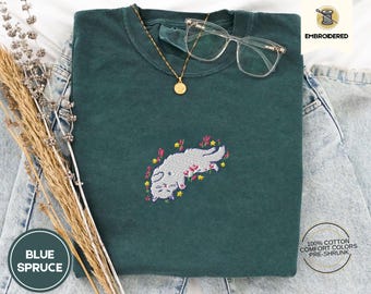 Maglietta Cottagecore con ricamo a forma di gattino, maglietta con colori tenui e confortevoli, motivo floreale, regalo per gli amanti dei gatti, regalo per le mamme e le figlie che amano i gatti.