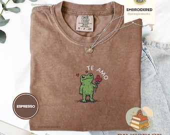 Te Amo Frog T-Shirt, Cute Embroidered Comfort Colors 1717, Romantic Gift Tee, Funny Animal Shirt, Cottagecore Frog Top