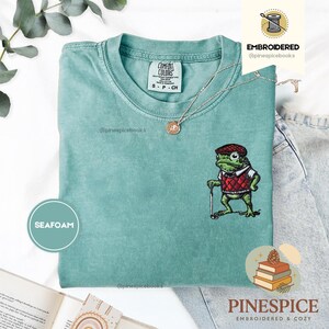 Golf Frog T-Shirt, Funny Embroidered Comfort Colors 1717, Cute Animal Golfer Tee, Whimsical Frog Shirt, Golf Lover Gift