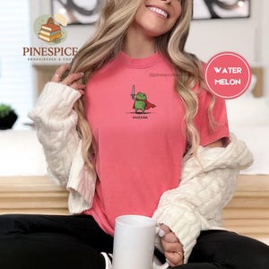 Huzzah Frog with Sword Tee, Embroidered Medieval Frog Shirt, Comfort Colors 1717, Funny DnD T-Shirt, Renaissance Faire Frog Gift