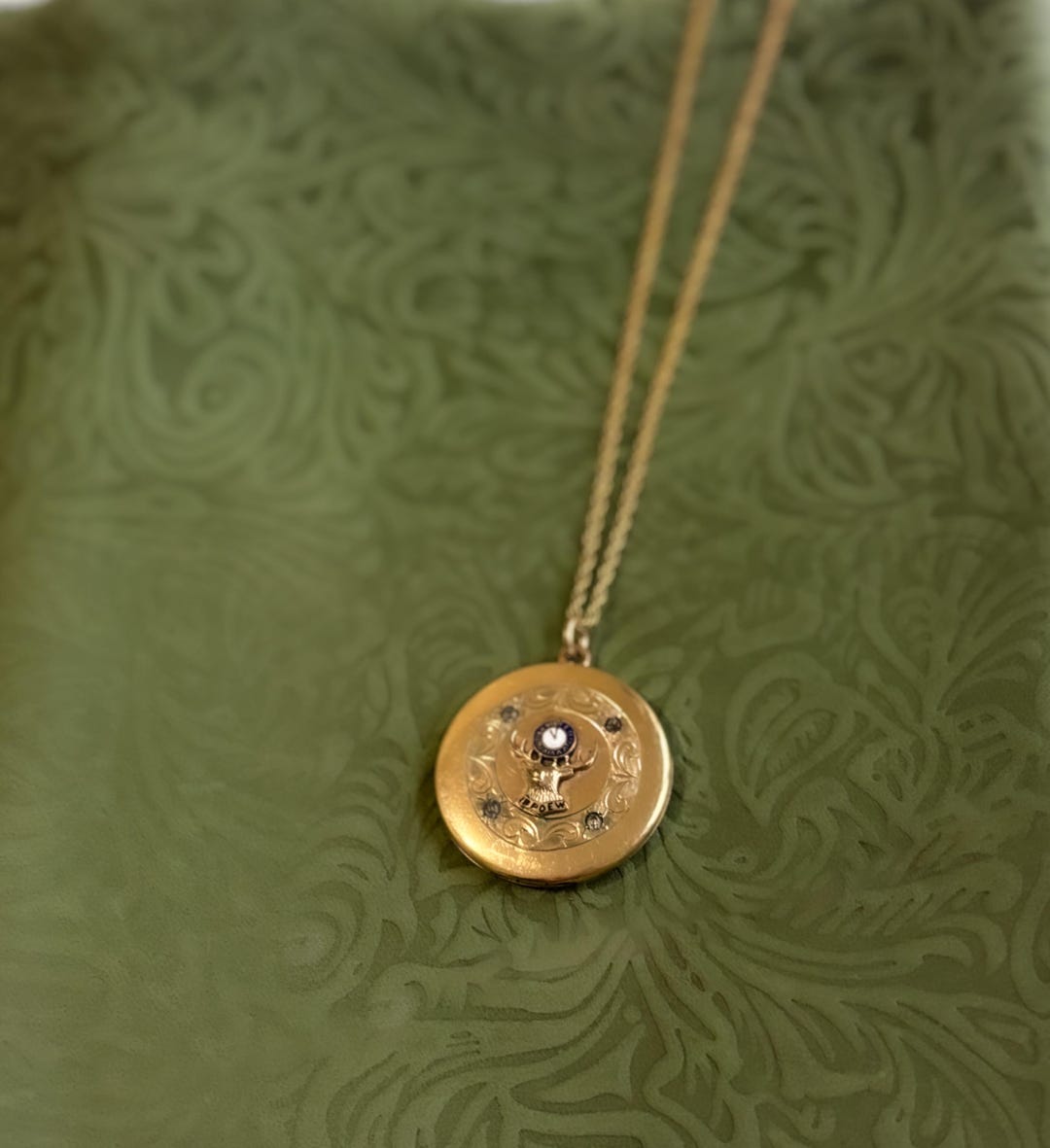 Antique Victorian Rare Locket Necklace | Clock Engraved Stag Keepsake ...