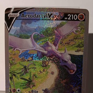 Aerodactyl V - Lost Origin - 180/196 / Ultra Rare - Perfect Gift for Poke fans - NOT real just for show - Proxy NOT replica