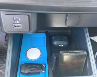Ford Maverick Wireless Charging Tray