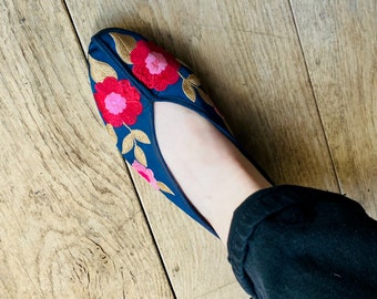 Vintage Embroidered Ballet Flats