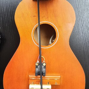 Synth stretch ukulele- unique digital  warbola / u-bass