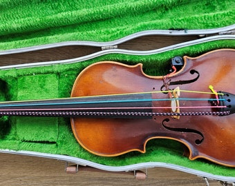 Electrified vintage violin