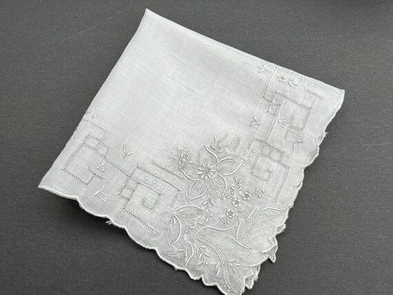 Vintage embroidered linen Handkerchief, Bridal Gi… - image 3