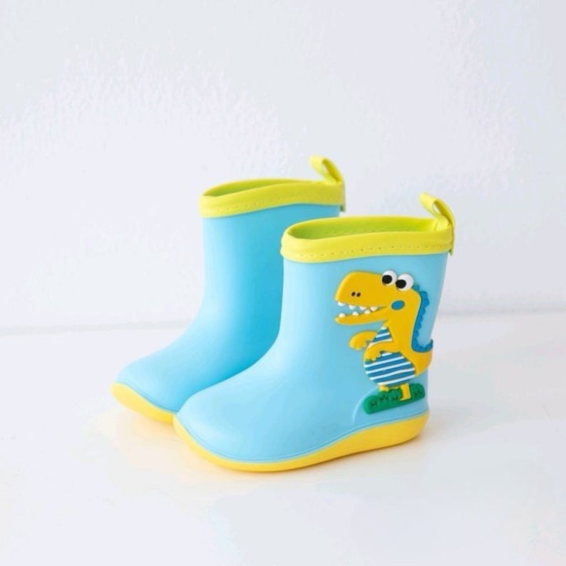Dinosaur Rain Boots with Easy-On Lightweight Waterproof Non-slip Rubber Cute Cartoon Dino for Toddler and Kids Blue