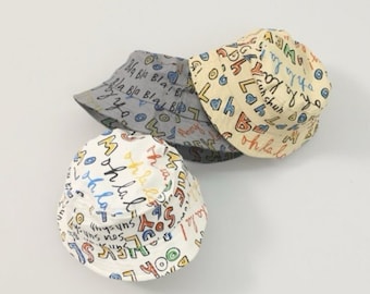 Big Alphabet Letter Bucket hat for Kids, UV Protection Wide Brim Summer Bucket Hats for Kids Age 2T - 6T