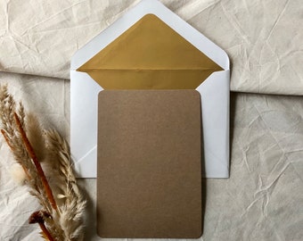 Dziesięć pustych pocztówek w kolorze ciemnobrązowym • Karty A6 z papieru pakowego z recyklingu • Z zaokrąglonymi rogami • Do personalizacji • Z kopertą • Zrób to sam