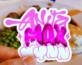 Sticker Anita Max Wynn : Parodie Kpop Meme, vinyle laminé imperméable