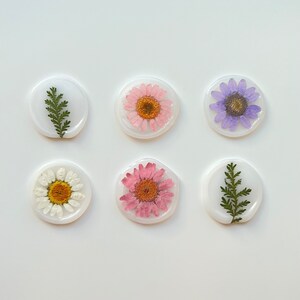 Sticker pour sceau de cire floral pressé, fleurs de printemps, sticker marguerite, faire-part, sceau de cire de mariage, sceau de cire de fleurs séchées, sceau de cire Save the date