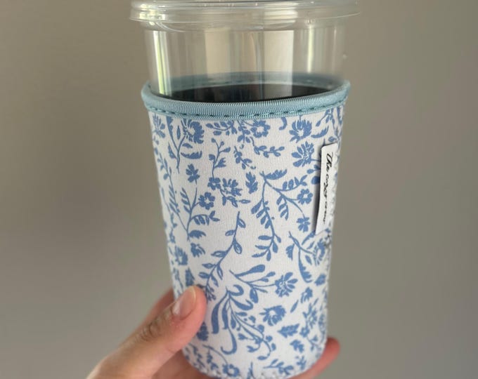 Blue Ditsy Floral Drink Sleeves, Reusable Drink Sleeves, Coffee Sleeves, Cold Drinks, Hot Drinks, Neoprene Drink Sleeves, Beverage Sleeves