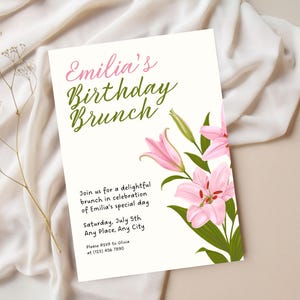Modelo de convite para brunch de aniversário | Design editável de flores silvestres em rosa | Convite para festa de primavera no jardim no Canva | Download para impressão