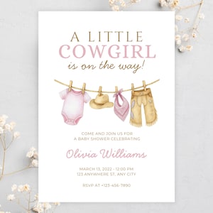 Modèle d'invitation pour baby shower La petite cow-girl est en route, aquarelle rose 2 pages modifiable avec code vestimentaire et informations sur la liste de cadeaux