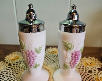 Vintage LE Smith milk glass salt and pepper shakers grape vine