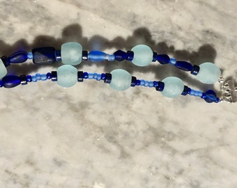 The Ocean Blue: sea glass and cobalt blue glass beads bracelet