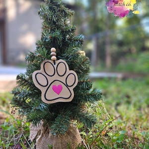 dog lover ornament, pet memorial gift, embroidered christmas ornament, holiday gift for coworker, christmas ornament for family, pet lovers