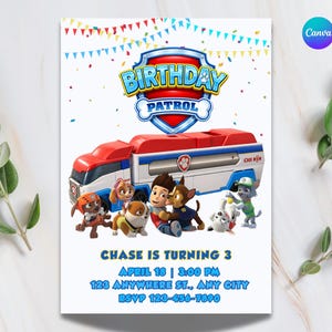 Könnte beinhalten: Eine Geburtstagseinladung mit den Paw Patrol-Charakteren und einem rot-blauen Fahrzeug. Die Einladung enthält den Text "Birthday Patrol" und Details für die Party, einschließlich des Namens "Chase", des Alters, des Datums, der Uhrzeit, des Ortes und der RSVP-Informationen.
