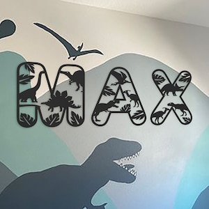 Placa de nome de dinossauro, letras de dinossauro personalizadas, decoração de parede com tema de dinossauro, arte de parede de dinossauro, sala com tema de selva, berçário de dinossauro, presente de natal de dinossauro