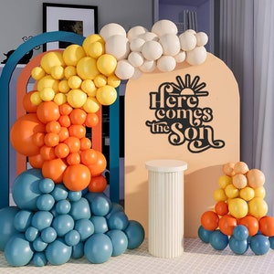 Aí vem o sinal de cenário de aniversário do filho, sinal de madeira para cenário de chá de bebê, chá de bebê ao sol, aniversário de meninos de verão, decoração de chá de bebê, mamãe de meninos