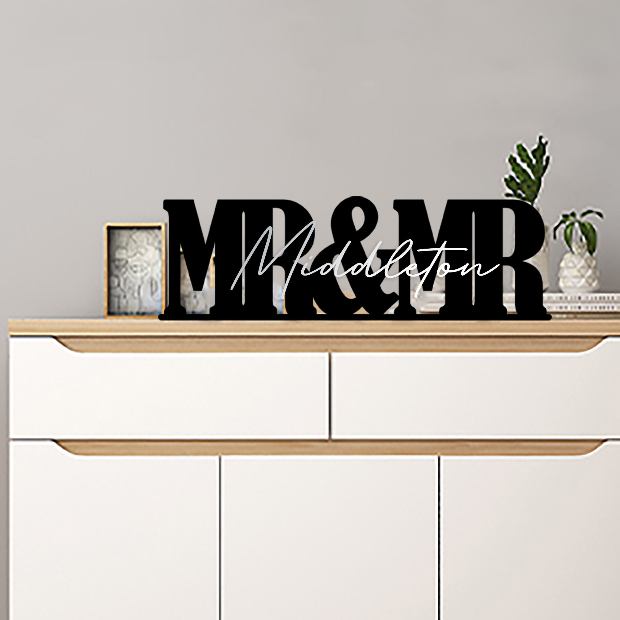 Mr & Mr Hochzeitsschild Aus Holz – LGBTQ+ Brauttisch-Deko Für Gay-Hochzeit – Schwarz, Ca. 25x15 Cm – Personalisierbar & Standfest
