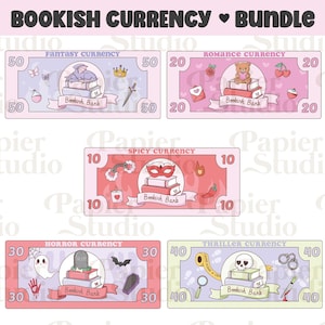 Peut inclure: Un ensemble de billets de jeu illustrés avec le texte "Bookish Currency Bundle". Chaque billet est thématique : Fantaisie, Romance, Épicé, Horreur et Thriller. Les billets présentent des illustrations de livres et d'objets thématiques.
