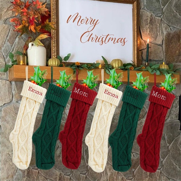 Personalisierte gestrickte Weihnachtsstrümpfe, gestickter Weihnachtsstrumpf, benutzerdefinierte Familiennamen Weihnachtsstrümpfe, Weihnachtsstrümpfe, Weihnachtsgeschenk