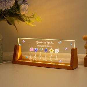Personalized Gifts for Mom,Grandma Gifts,Custom Flower Night Light,Mom Birthday Gift,Grandma's Garden,Gifts for Grandma from Grandkids image 2