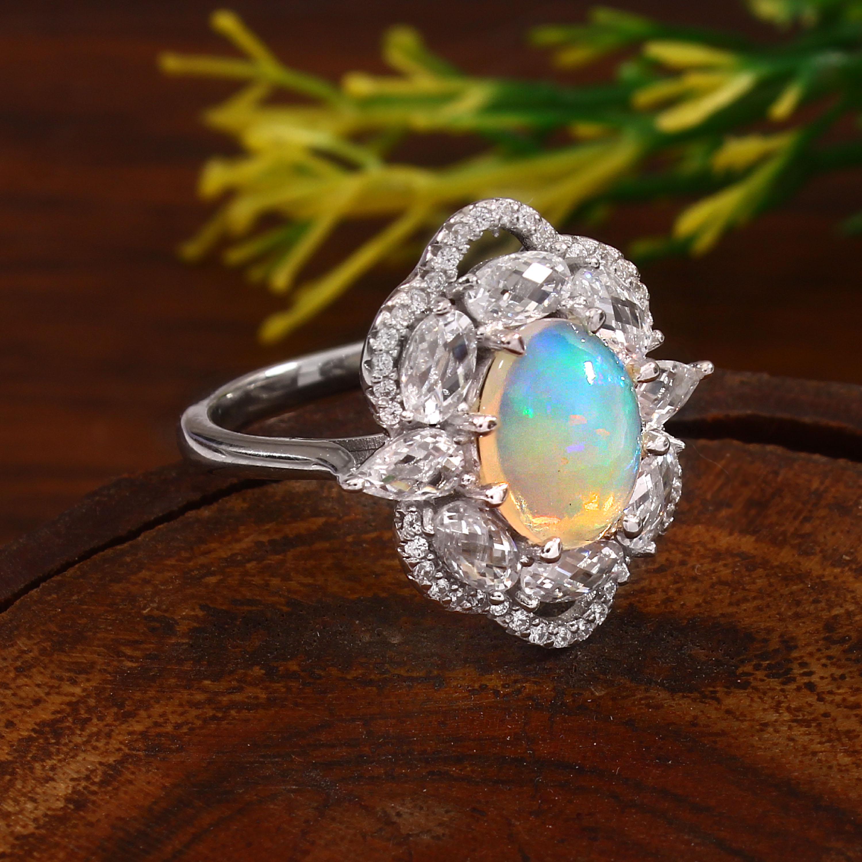 エチオピア産オパール＆モアッサナイトフラワーリング：スターリング