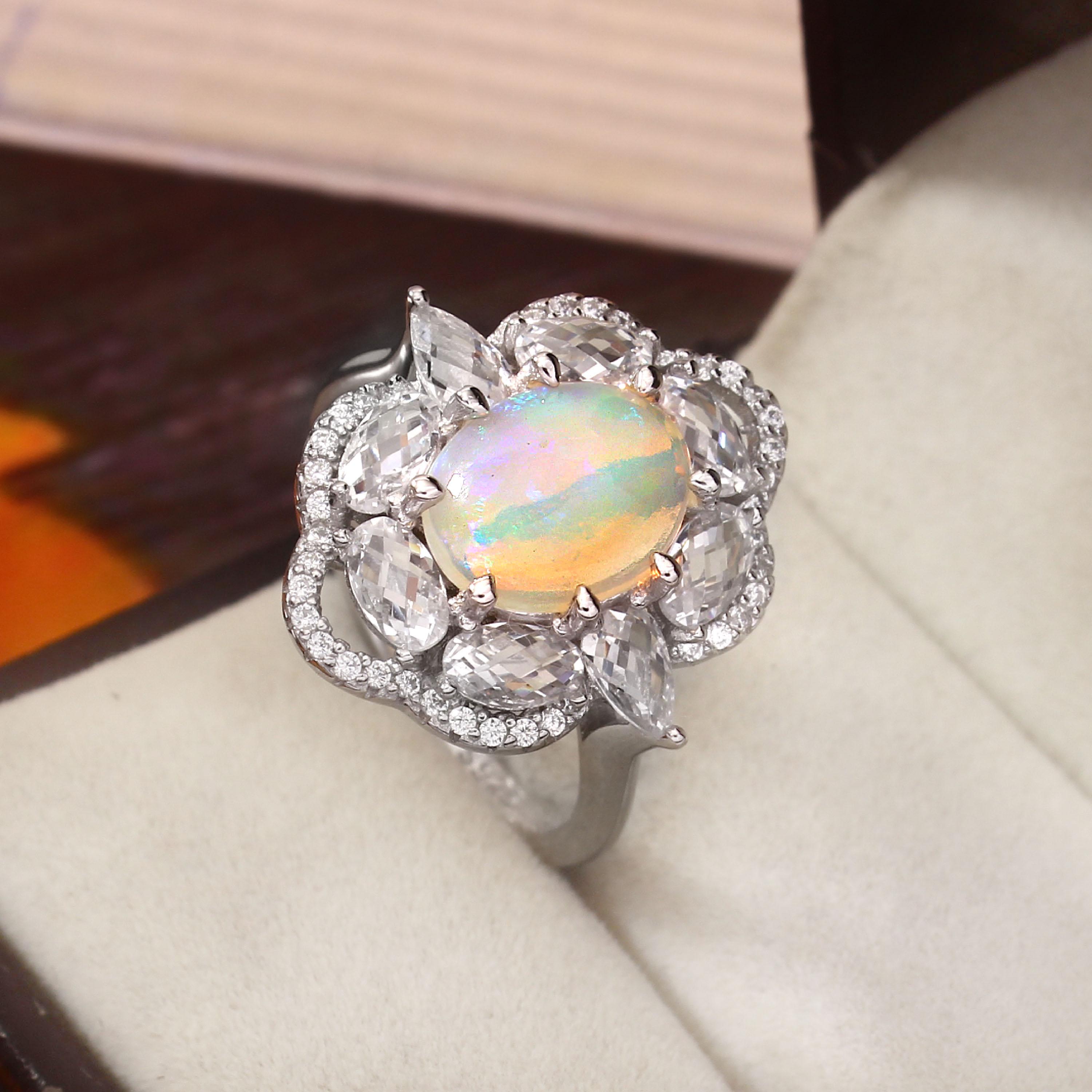 エチオピア産オパール＆モアッサナイトフラワーリング：スターリング