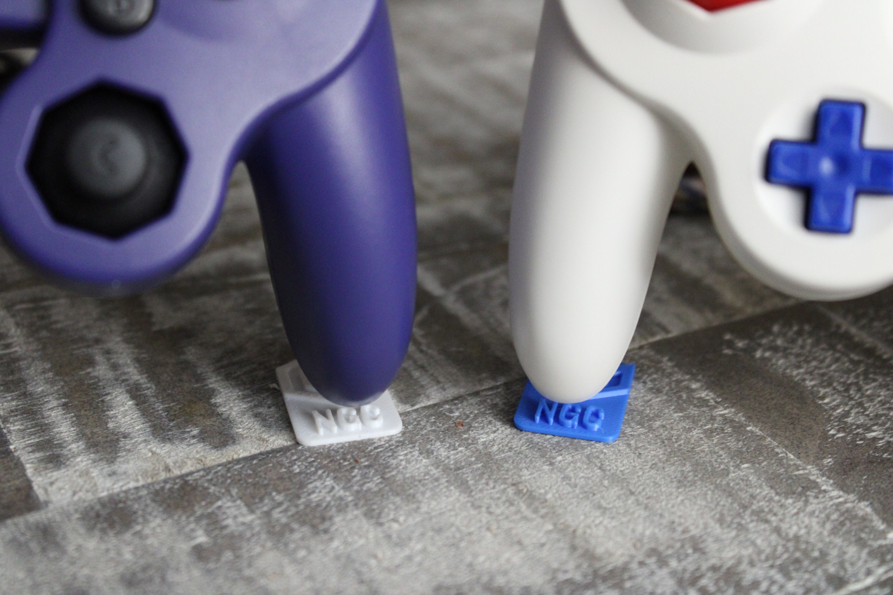Micro Nintendo Gamecube Controller Stands Minimalistic & Low Profile - Etsy