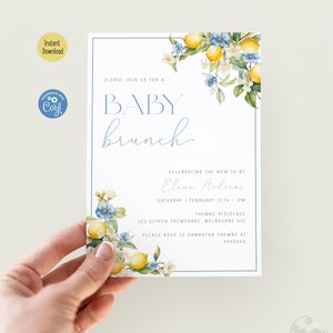 Może przedstawiać: Zaproszenie na baby shower z akwarelową ilustracją cytryn i kwiat&oacute;w. Zaproszenie na baby brunch z okazji przyjścia na świat dziecka Elina Andruas. Wydarzenie odbędzie się w sobotę, 10 lutego o godzinie 13:00 w Thomas Residence, 123 Citron Promenade, Melbourne VIC. Prosimy o potwierdzenie obecności u Samantha Thomas pod podanym numerem telefonu.