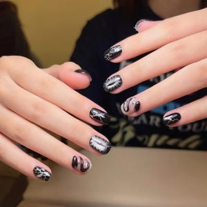 Handmade Black Cat Eye Devil&#39;s Eye Starry Cat&#39;s Eye Press On Nails Black Snake Nails Cat Eye Nails Short Nails