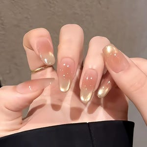 Handmade Blush gradient Champagne Chasing Light Cat Eye Press On Nails Gentle Nails Champagne Nails Cat Eye Nails Oval Nails