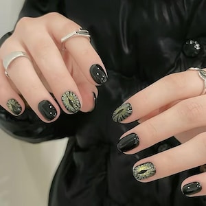 Handmade Black Yellow Green Gradient Devil&#39;s Eye Starry Cat&#39;s Eye Press On Nails Black Knight Nails Cat Eye Nails Short Nails