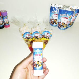 Confetteria personalizzata, caramelle personalizzate, bevande personalizzate, decorazioni personalizzate, compleanni per bambini: temi tra cui scegliere