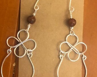 Flower style wire, Hoop Earring