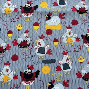 Tissu à tricoter avec des poulets avec des animaux de la ferme
