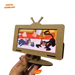 Retro Tv Phone Stand. Wektorowy plik cięty laserowo. Pliki Svg do cięcia laserowego uchwytu telefonu, pliki do cięcia laserowego stojaka na telefon