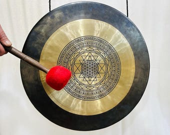 Tibetisches Gong für Klangheilung und Entspannung. Tiefe Resonanz Stressabbau & Klangtherapie. Hergestellt aus Premium Bronze. Handgeätzt in Nepal