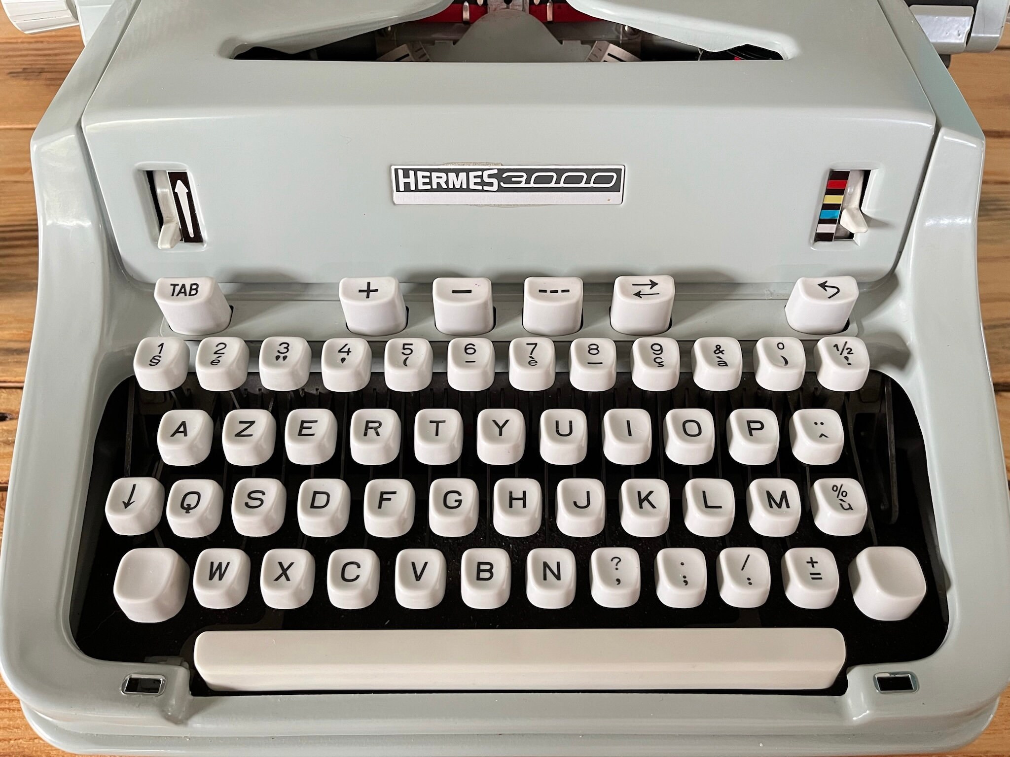 希少 完動品 HERMES エルメス タイプライター HERMES 3000 HERMES 3000 中古タイプライター｜タイプライター専門店の尾河商会
