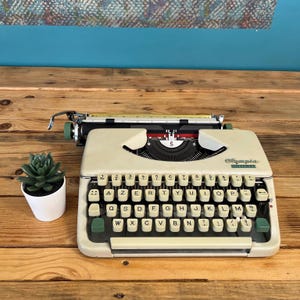 Olympia Splendid 66 typewriter